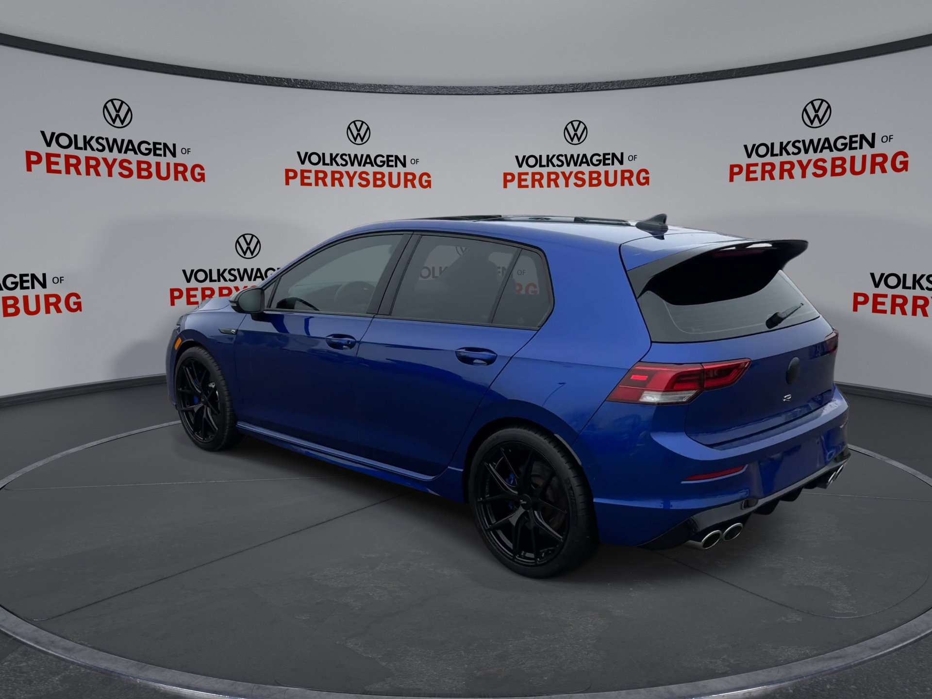 Used 2022 Volkswagen Golf R image 6