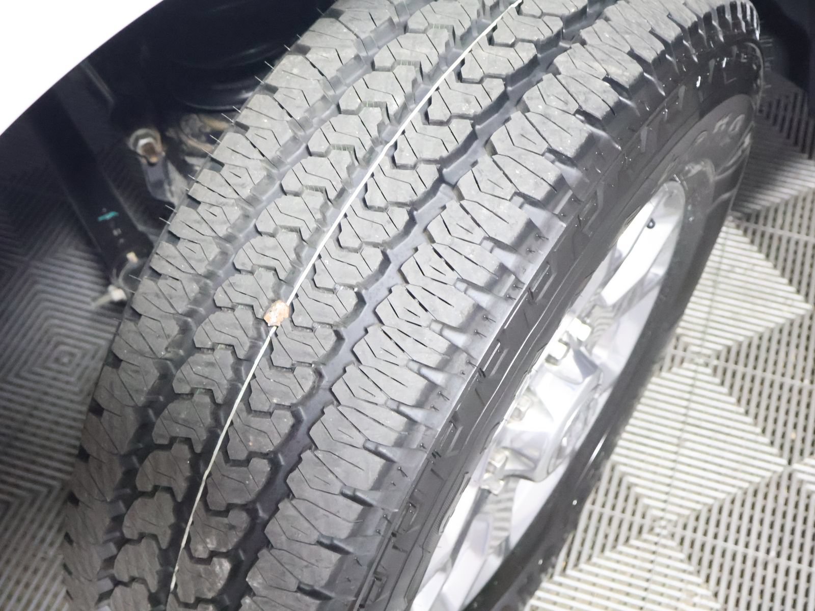 Used 2024 RAM 2500 Laramie w/ Safety Group AWD/4WD image 19