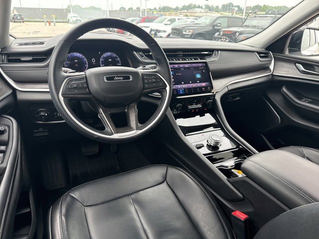 Used 2022 Jeep Grand Cherokee L Limited image 22