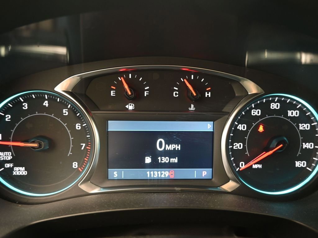 Used 2023 Chevrolet Traverse LT image 30