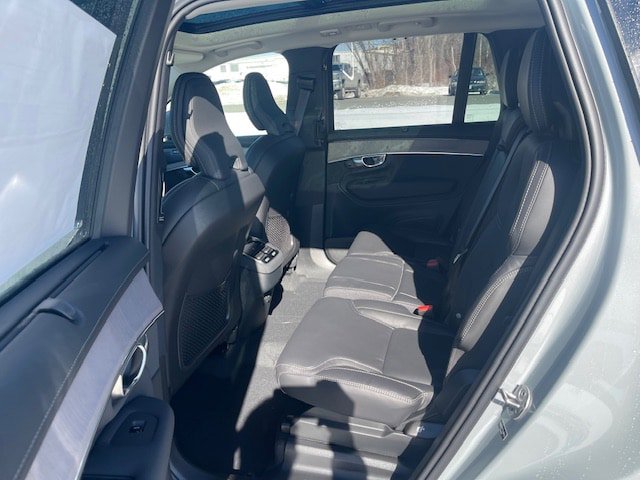 New 2026 Volvo XC90 B6 Ultra w/ Protection Package image 6