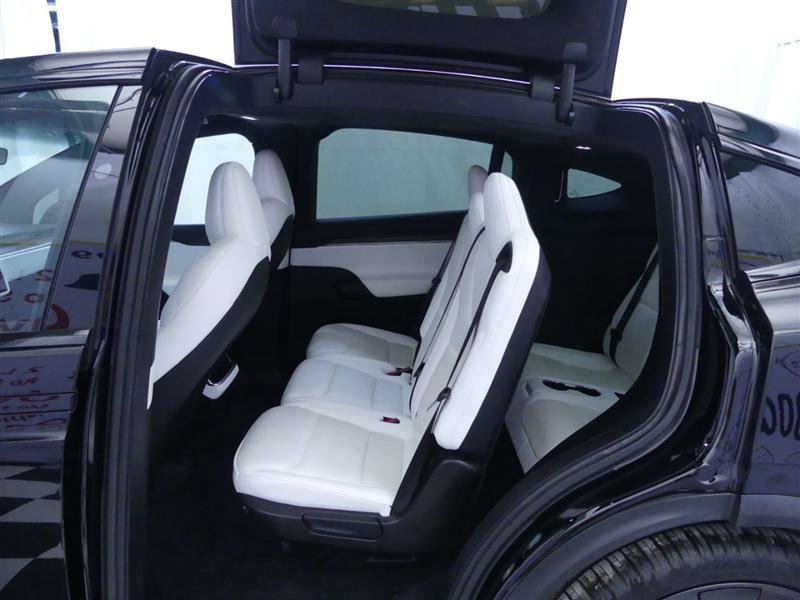 Used 2022 Tesla Model X AWD/4WD image 23