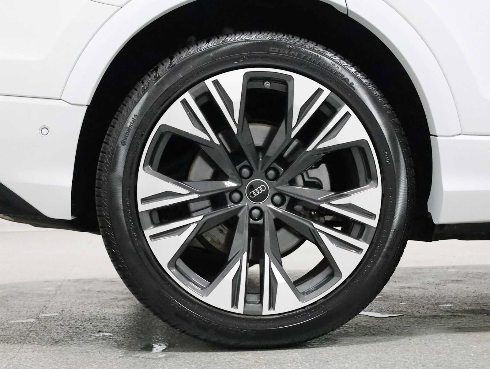 Certified 2026 Audi Q8 Premium Plus AWD/4WD image 36