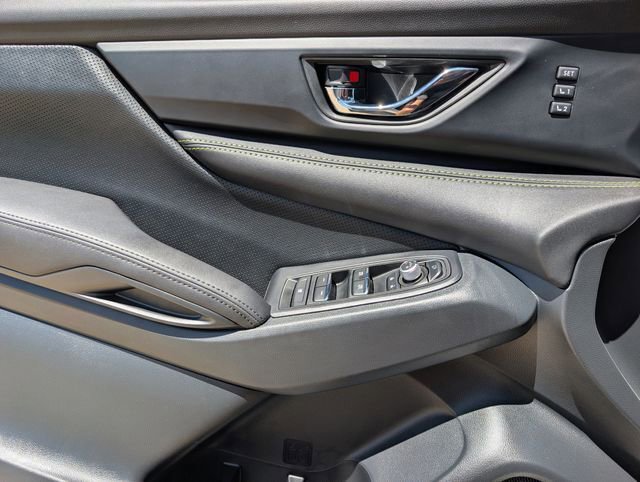 Certified 2025 Subaru Ascent Bronze Edition w/ Onyx Package AWD/4WD image 17