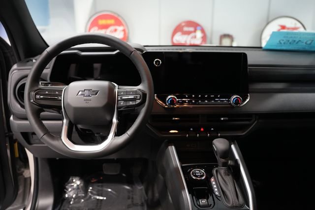 New 2026 Chevrolet Colorado Trail Boss AWD/4WD image 2