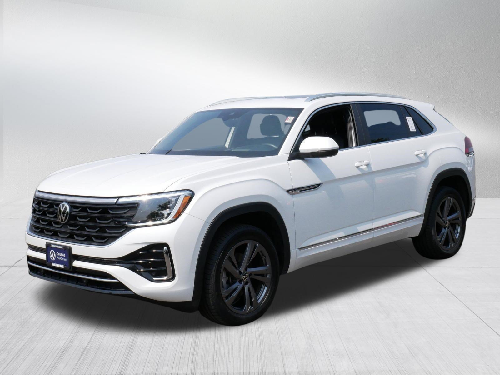 Certified 2024 Volkswagen Atlas Cross Sport SEL R-Line AWD/4WD image 3
