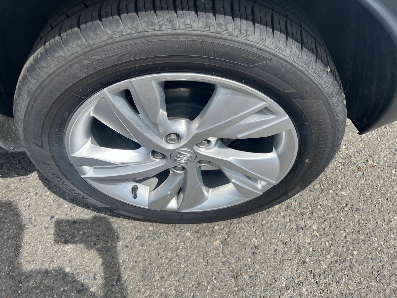 Used 2025 Buick Encore GX Preferred FWD image 30