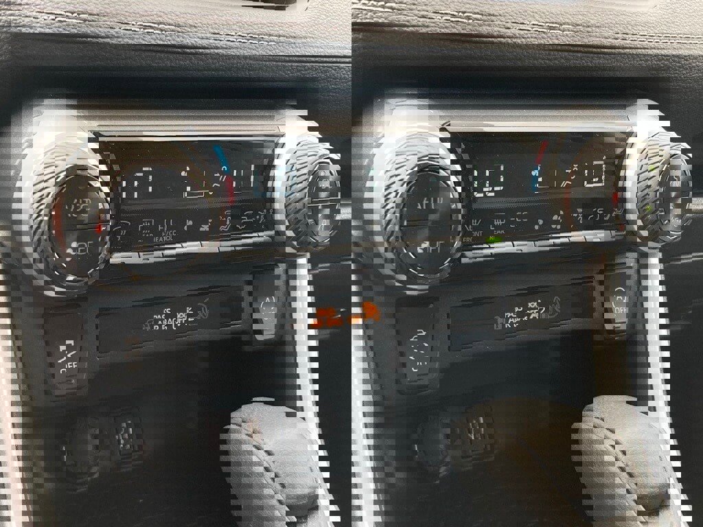 Certified 2025 Toyota RAV4 XLE image 25