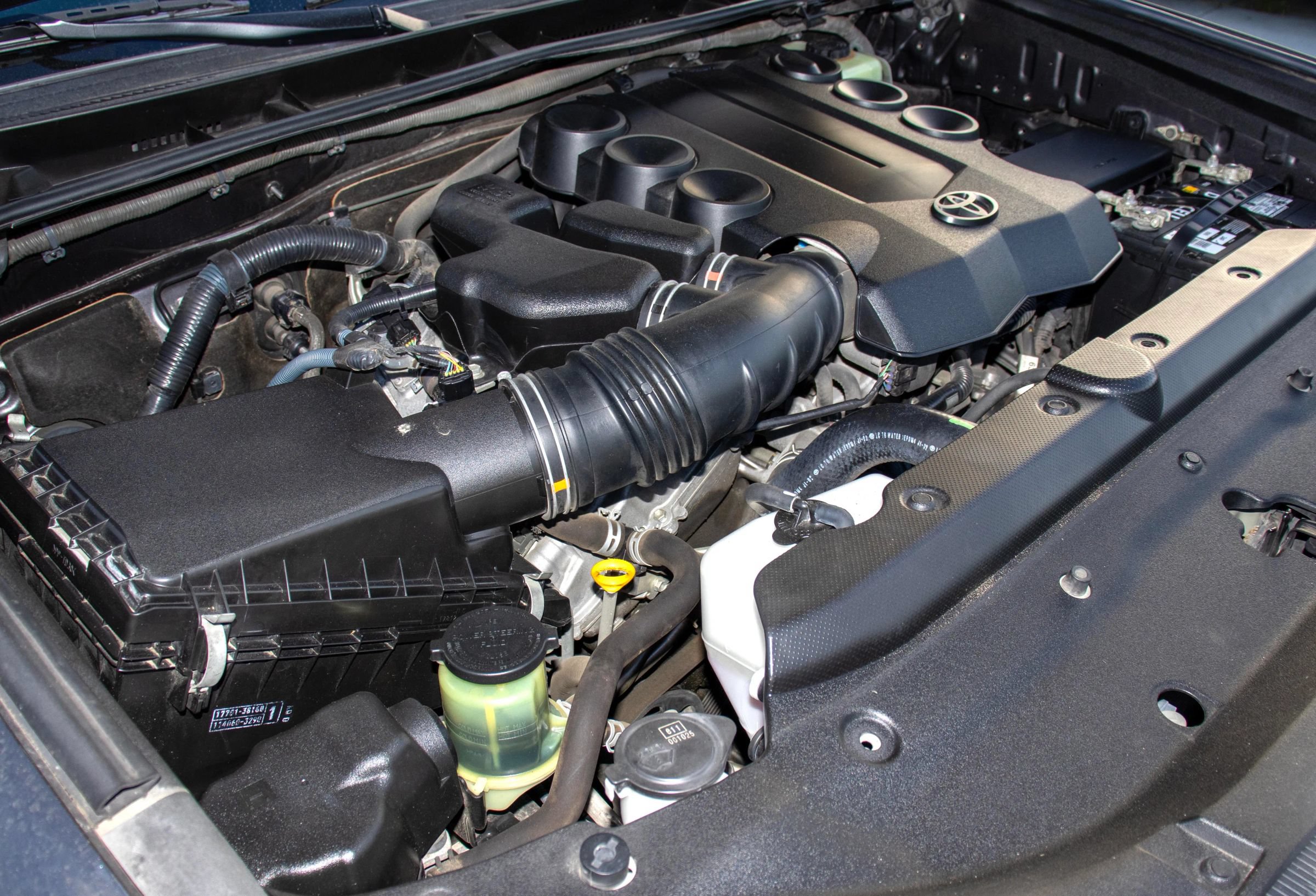Used 2014 Toyota 4Runner Limited AWD/4WD image 22