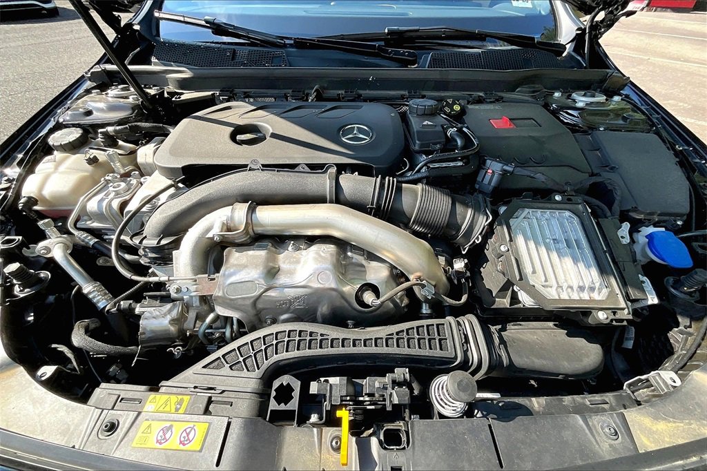 Certified 2024 Mercedes-Benz CLA 250 4MATIC image 9