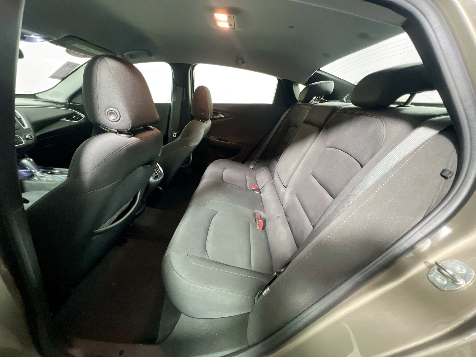 Used 2020 Chevrolet Malibu LT image 29