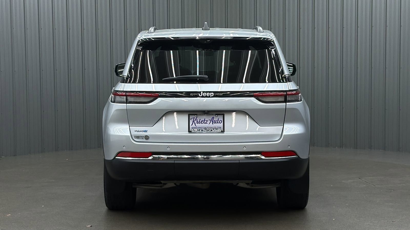 Used 2024 Jeep Grand Cherokee Limited 4xe w/ Luxury Tech Group II AWD/4WD image 4
