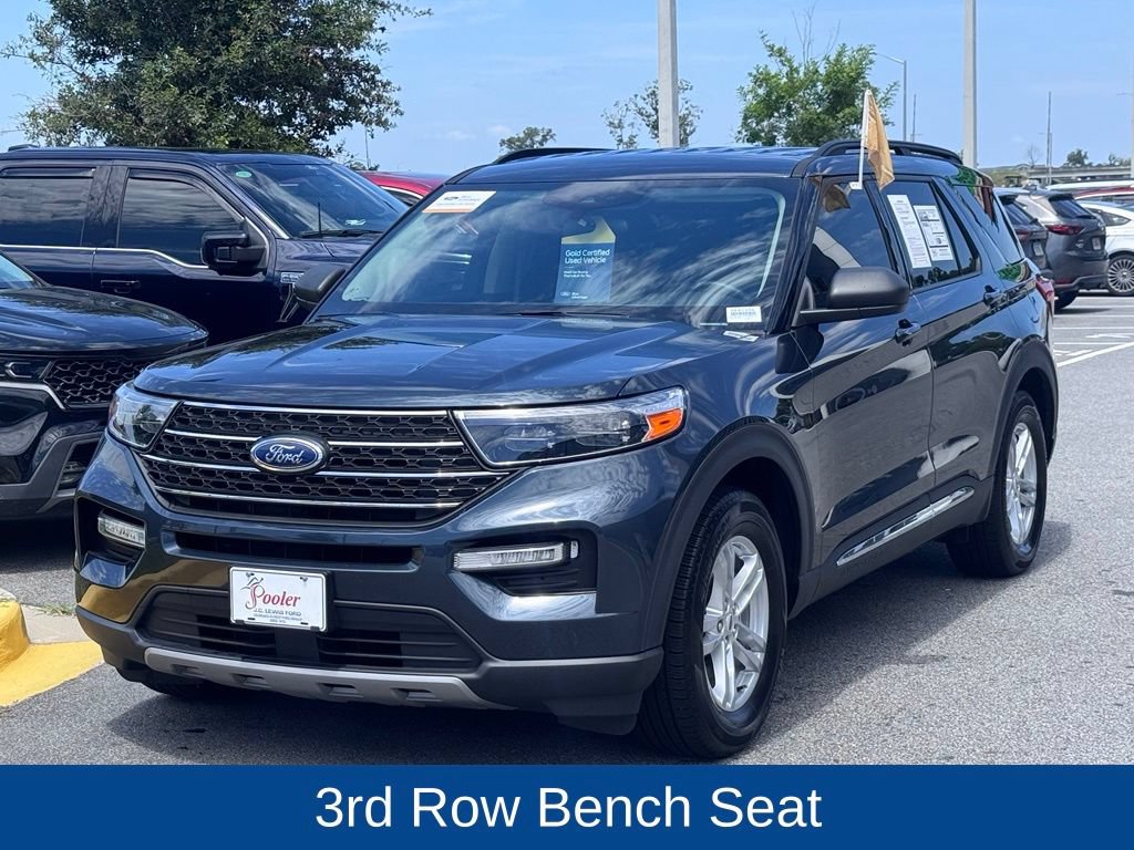 Used 2023 Ford Explorer XLT w/ Equipment Group 202A RWD image 3