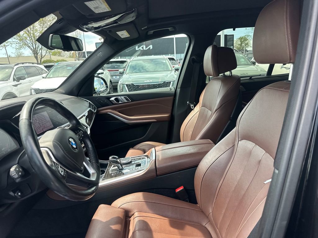 Used 2020 BMW X5 xDrive40i w/ Executive Package image 13