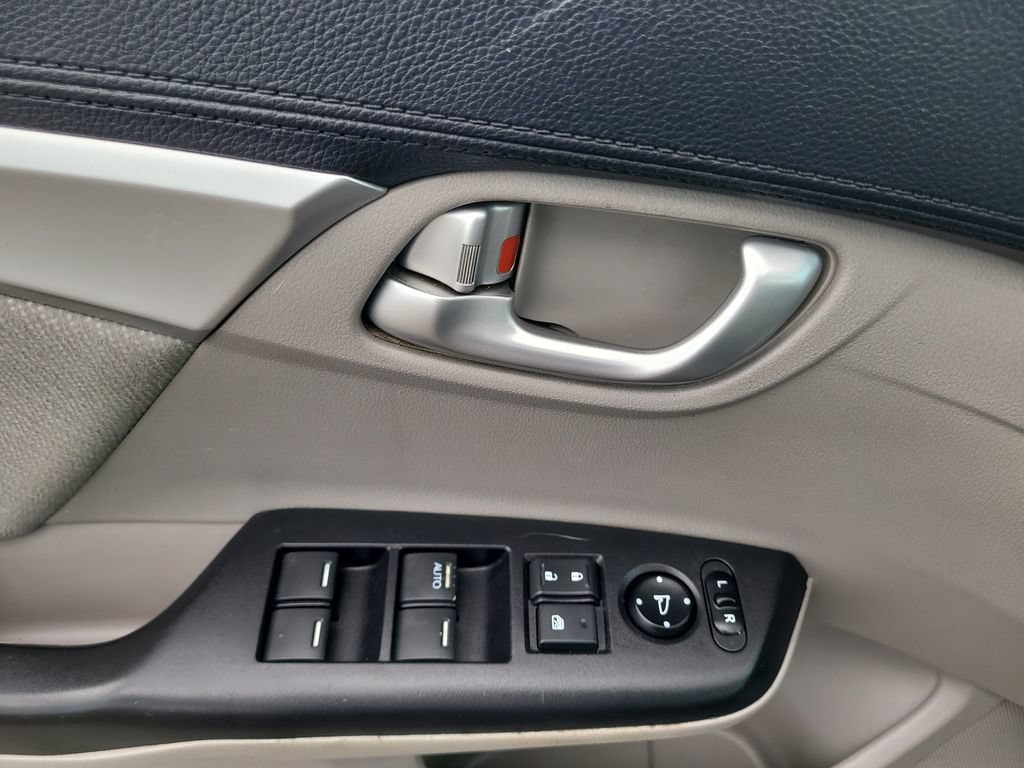 Used 2013 Honda Civic EX image 16