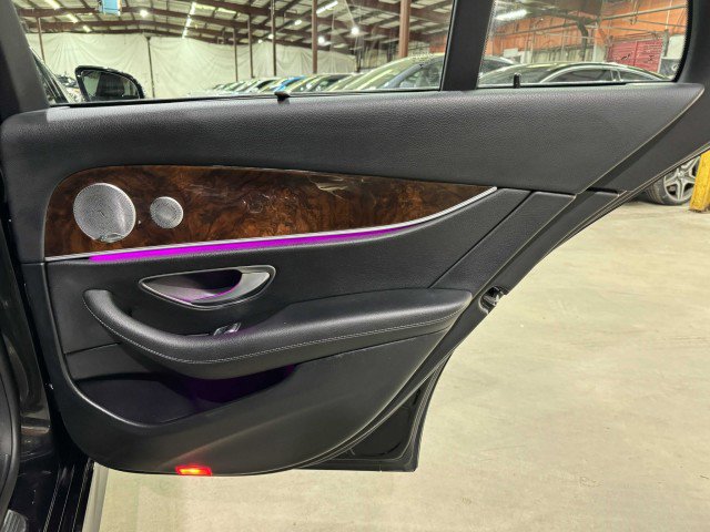 Used 2017 Mercedes-Benz E 400 4MATIC Wagon image 60