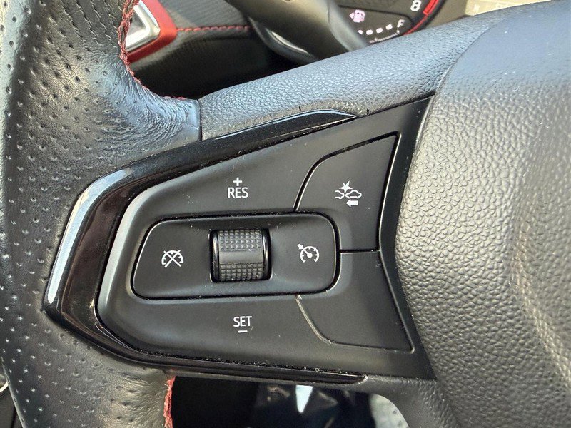 Used 2021 Chevrolet TrailBlazer RS w/ Sun and Liftgate Package image 18