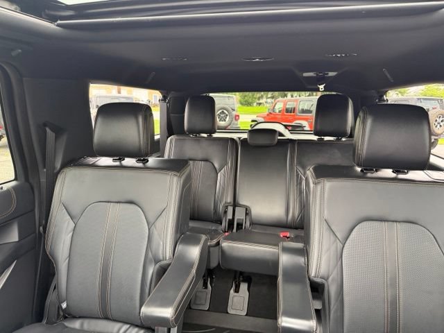 Used 2023 Ford Expedition Max Platinum AWD/4WD image 32