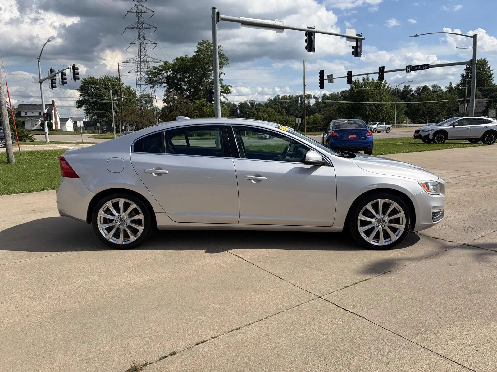 Used 2017 Volvo S60 T5 Inscription AWD/4WD image 4