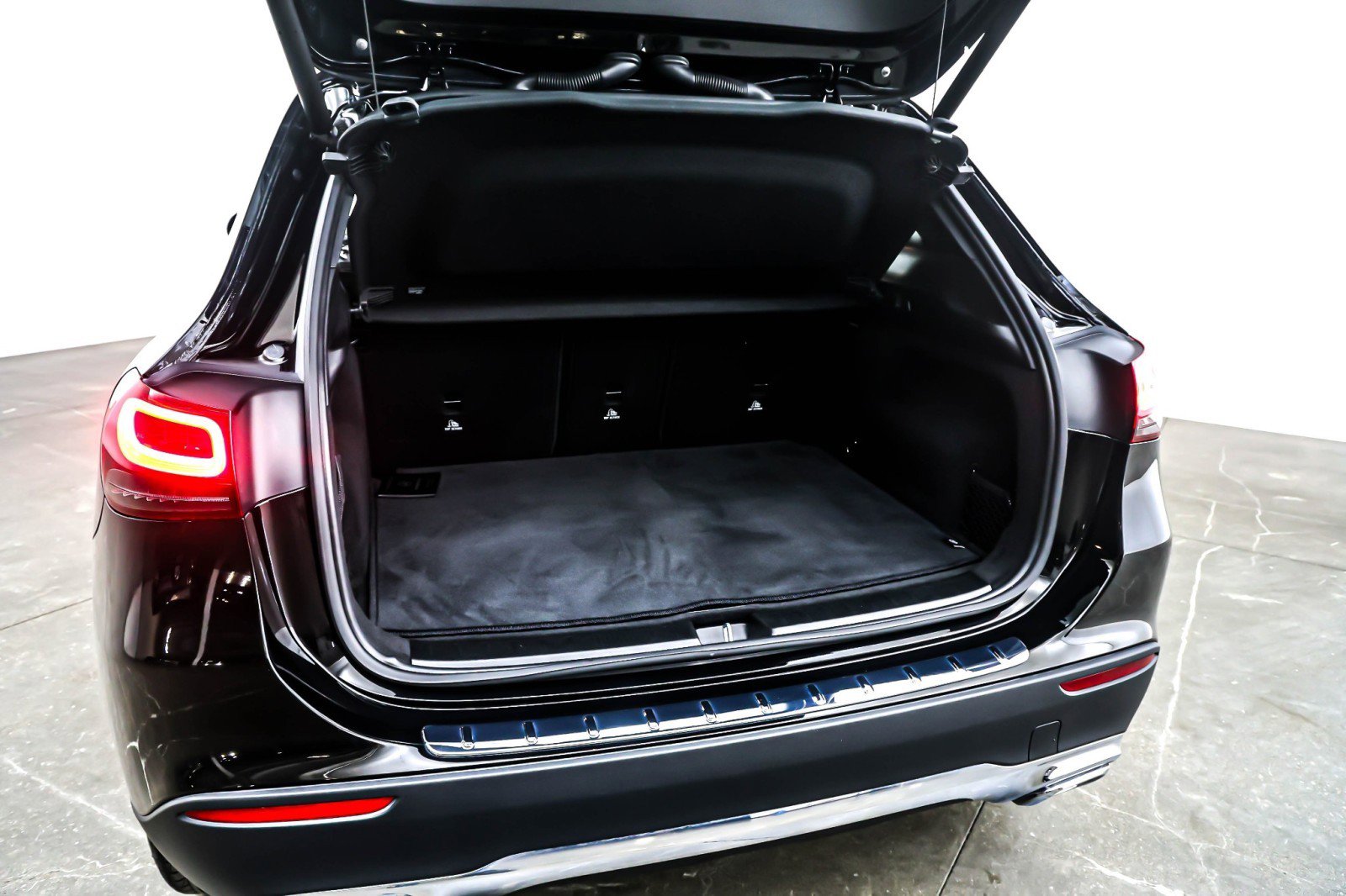 Used 2023 Mercedes-Benz GLA 250 image 24