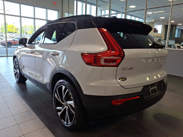 Used 2021 Volvo XC40 T5 R-Design w/ Climate Package AWD/4WD image 4
