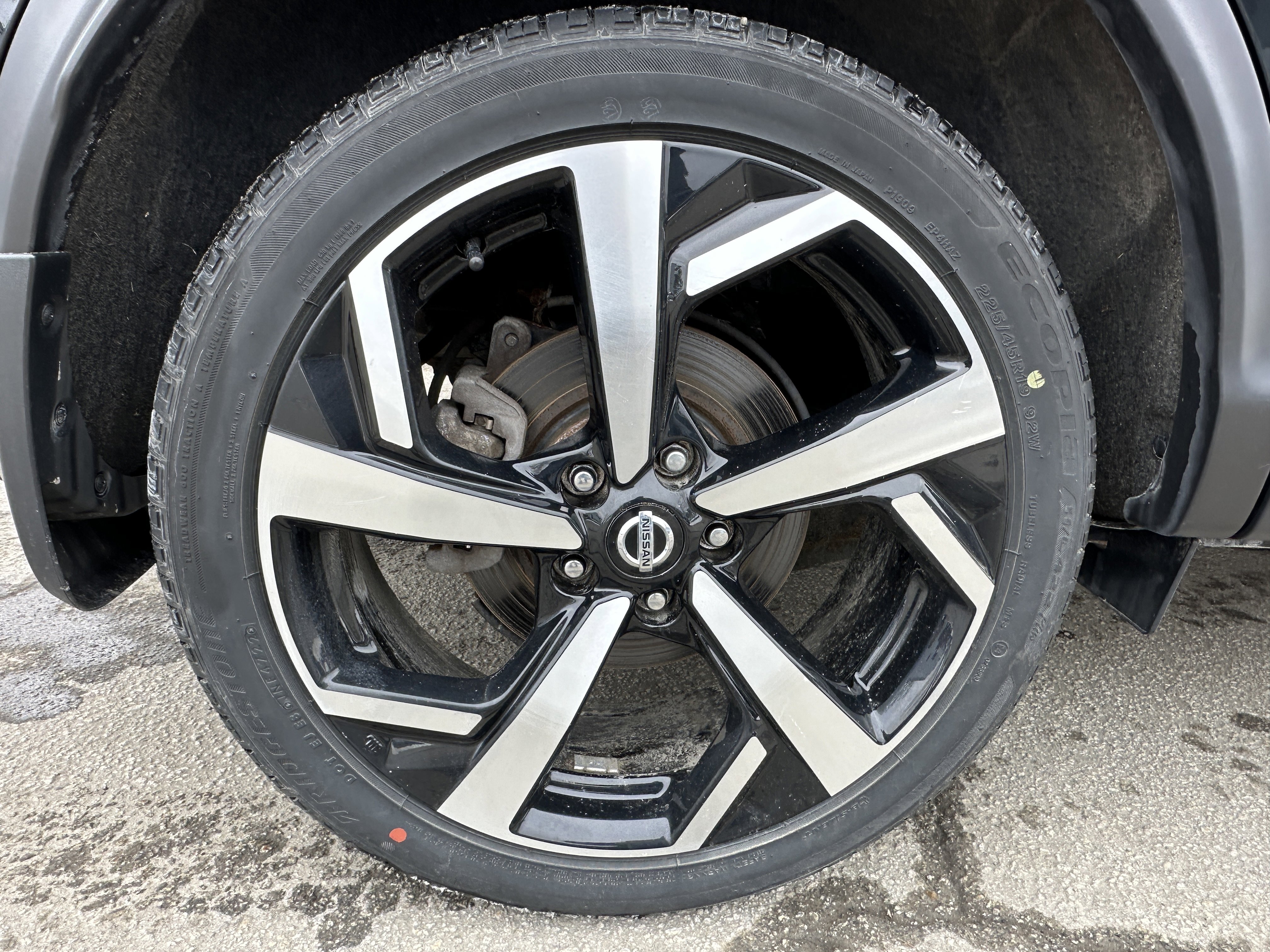 Used 2022 Nissan Rogue Sport SL image 9