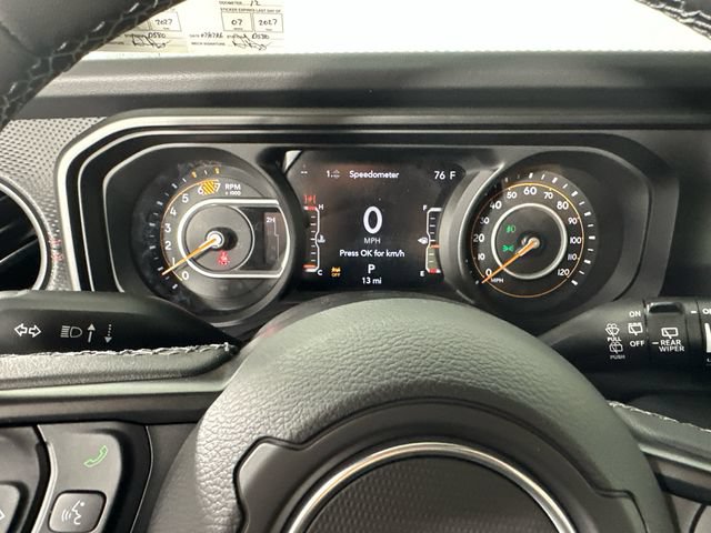 New 2026 Jeep Wrangler Unlimited Rubicon AWD/4WD image 24