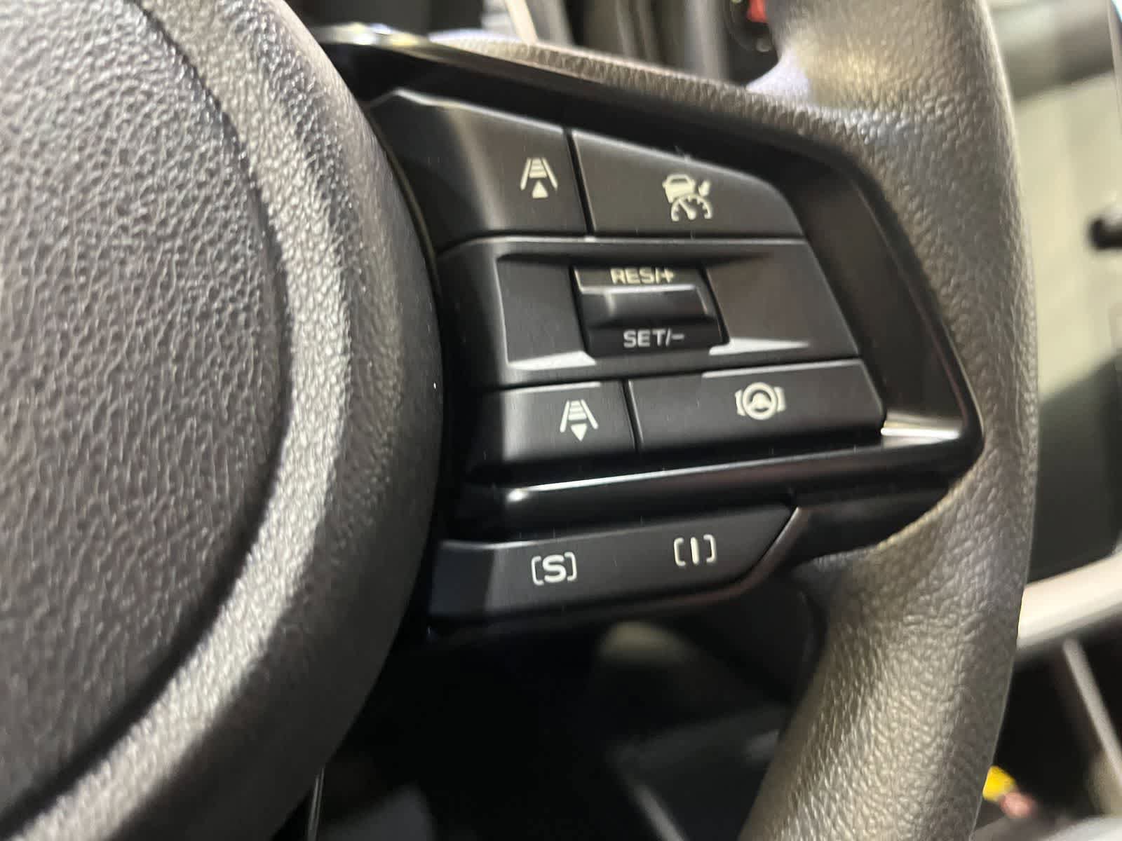 Used 2024 Subaru Crosstrek 2.0i Premium AWD/4WD image 16