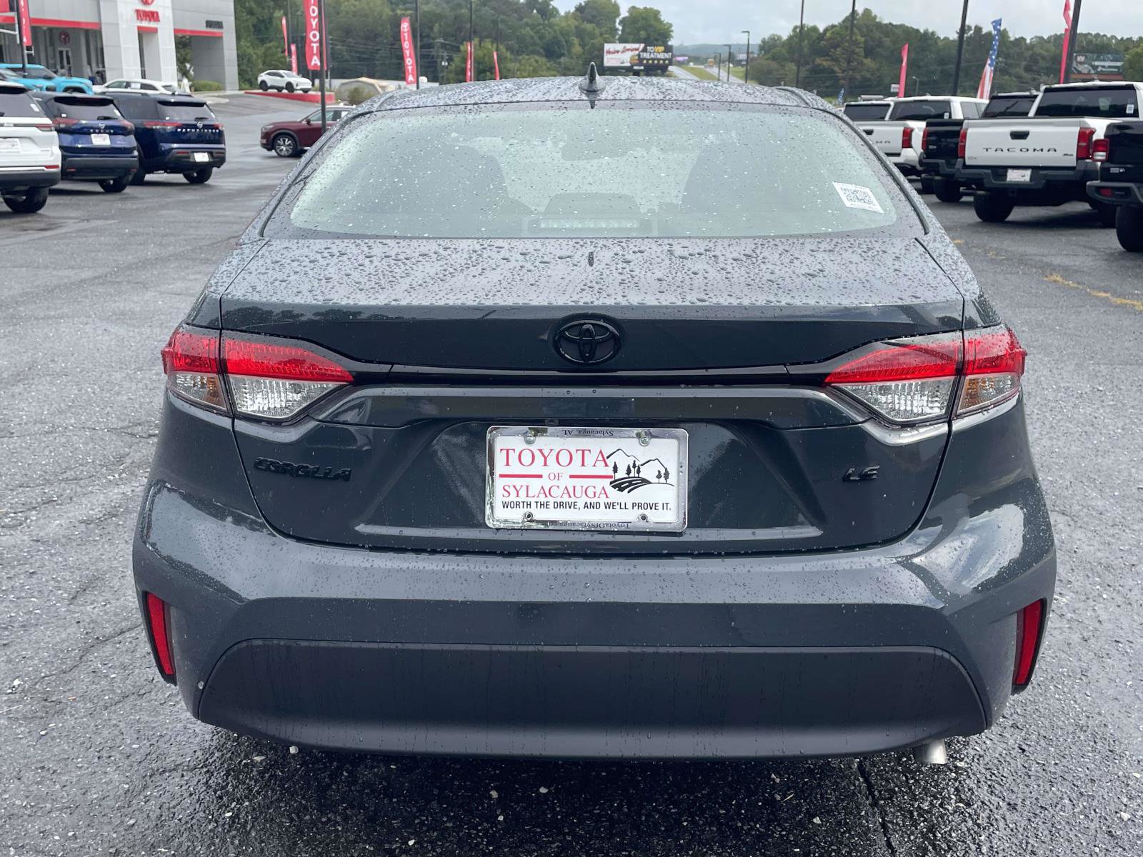 Used 2026 Toyota Corolla LE FWD image 3