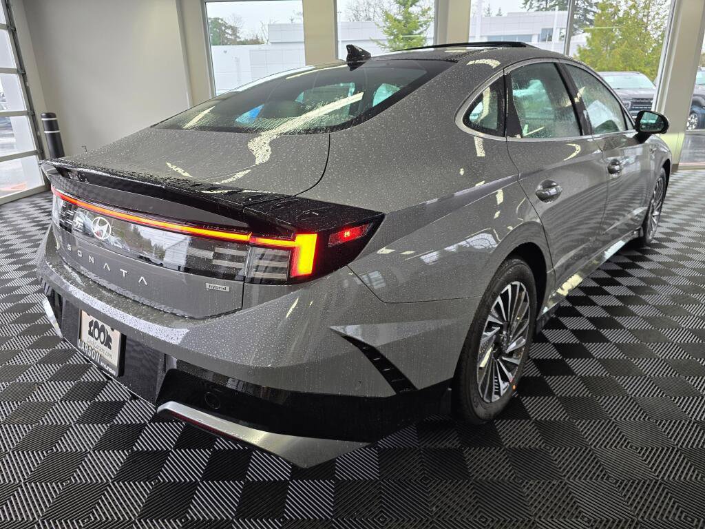 New 2026 Hyundai Sonata Limited image 4