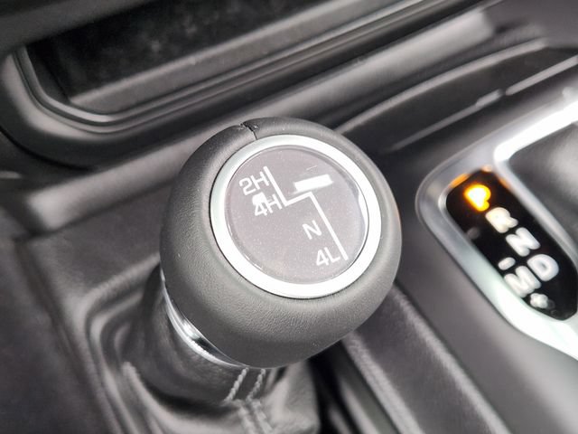 New 2026 Jeep Wrangler Unlimited Sahara AWD/4WD image 16