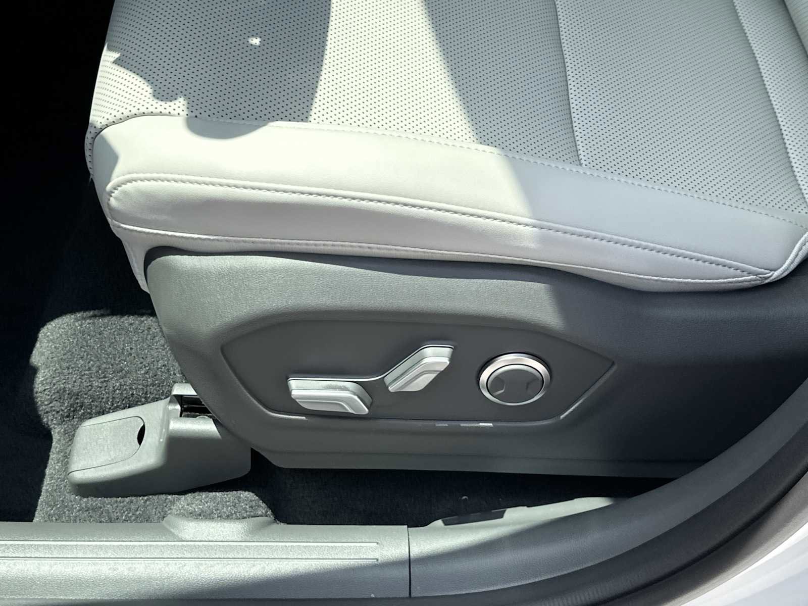 New 2026 Hyundai Santa Fe SEL FWD image 10