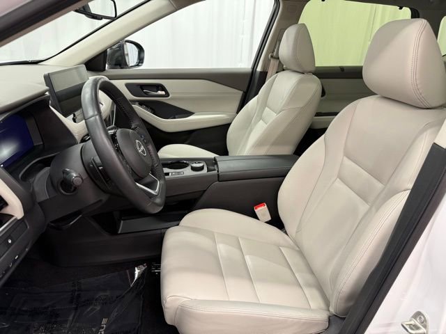 Used 2024 Nissan Rogue SL w/ SL Premium Package image 5