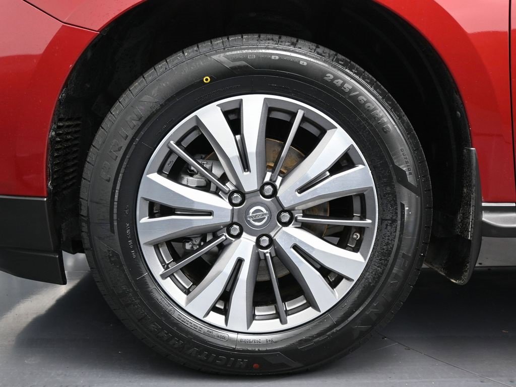 Used 2018 Nissan Pathfinder S image 9