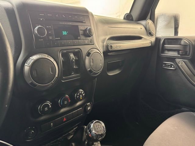 Used 2013 Jeep Wrangler Unlimited Sport image 21