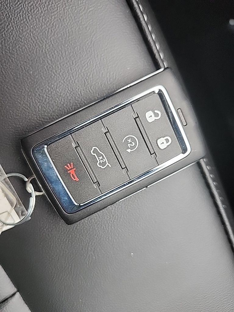 New 2025 Jeep Grand Cherokee L Limited w/ Trailer Tow Package image 32