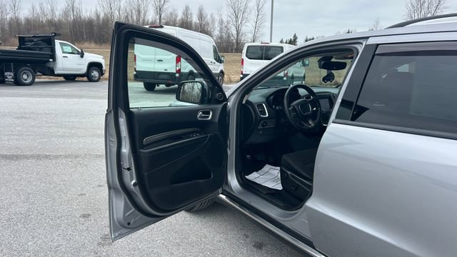 Used 2019 Dodge Durango SXT image 12