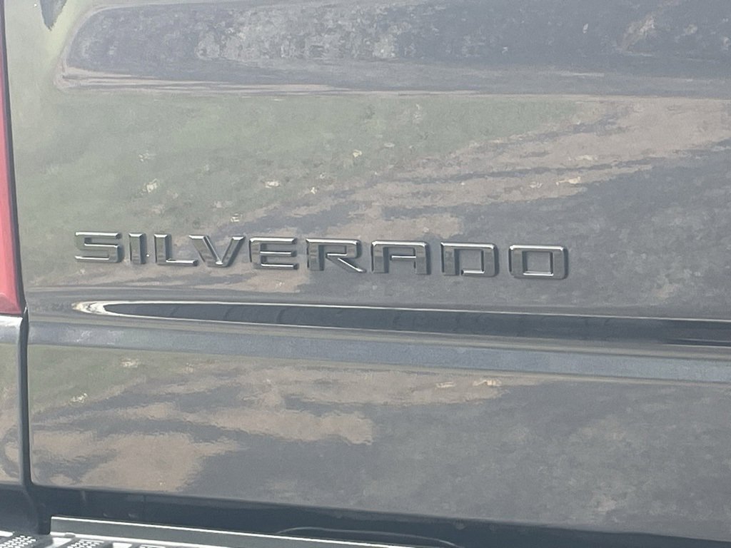 Used 2024 Chevrolet Silverado 1500 LT Trail Boss w/ LPO, Dark Essentials Package image 25