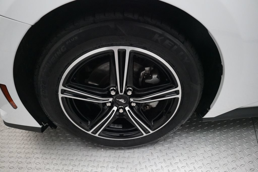 Used 2025 Ford Mustang Premium RWD image 26