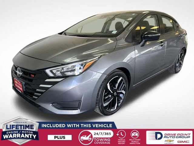 Used 2024 Nissan Versa SR FWD image 4