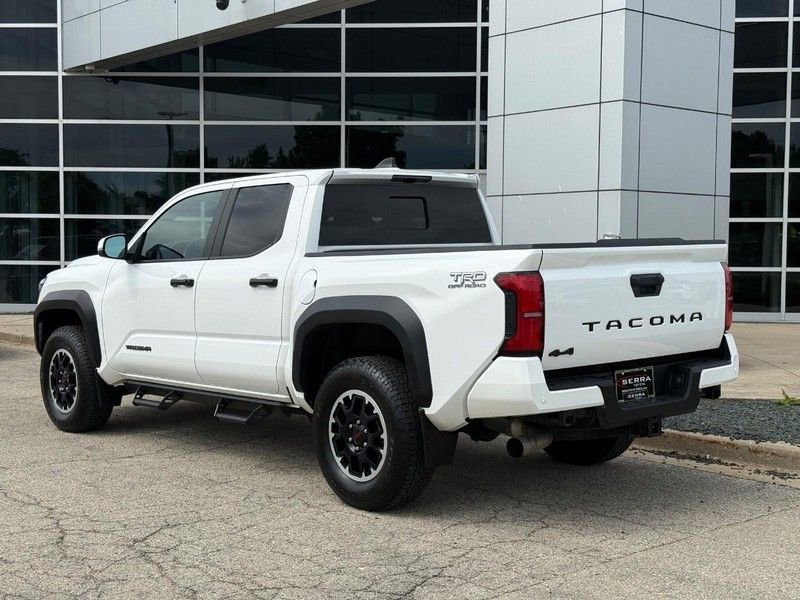Used 2024 Toyota Tacoma TRD Off-Road w/ TRD Off Road Upgrade Package AWD/4WD image 5