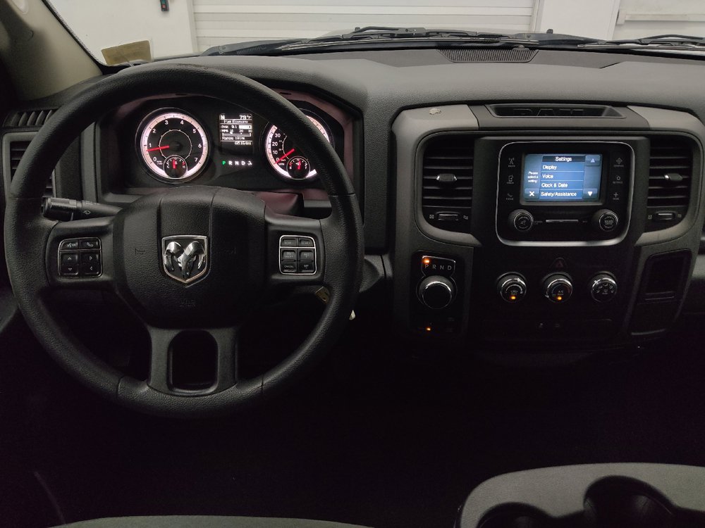 Used 2018 RAM 1500 Express AWD/4WD image 22
