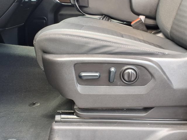 Used 2022 Chevrolet Silverado 1500 LT AWD/4WD image 16