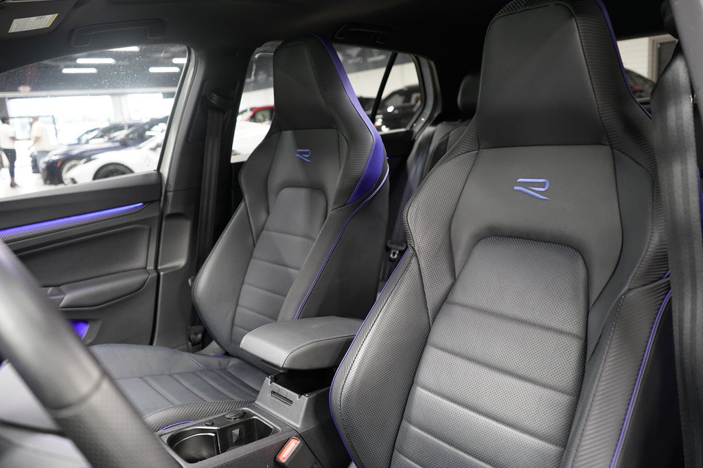 Used 2024 Volkswagen Golf R AWD/4WD image 11