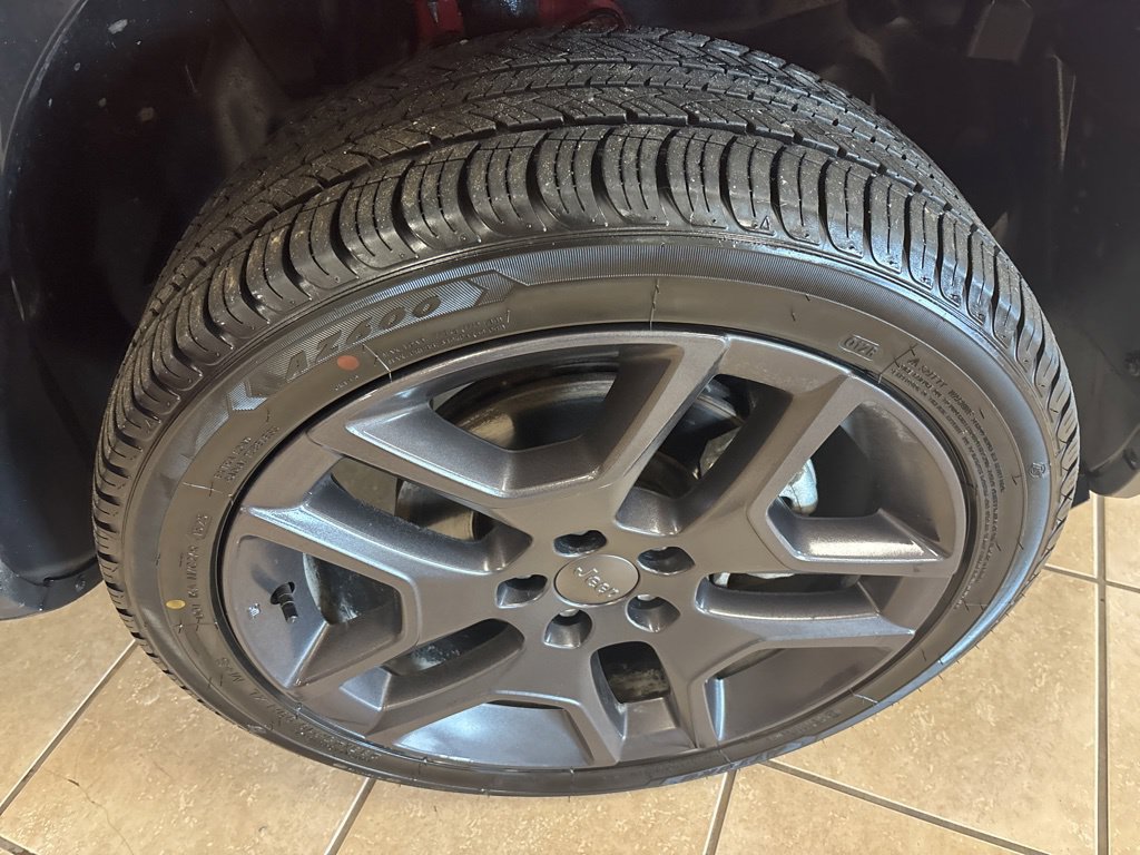 Used 2022 Jeep Renegade Latitude w/ Convenience Group AWD/4WD image 38