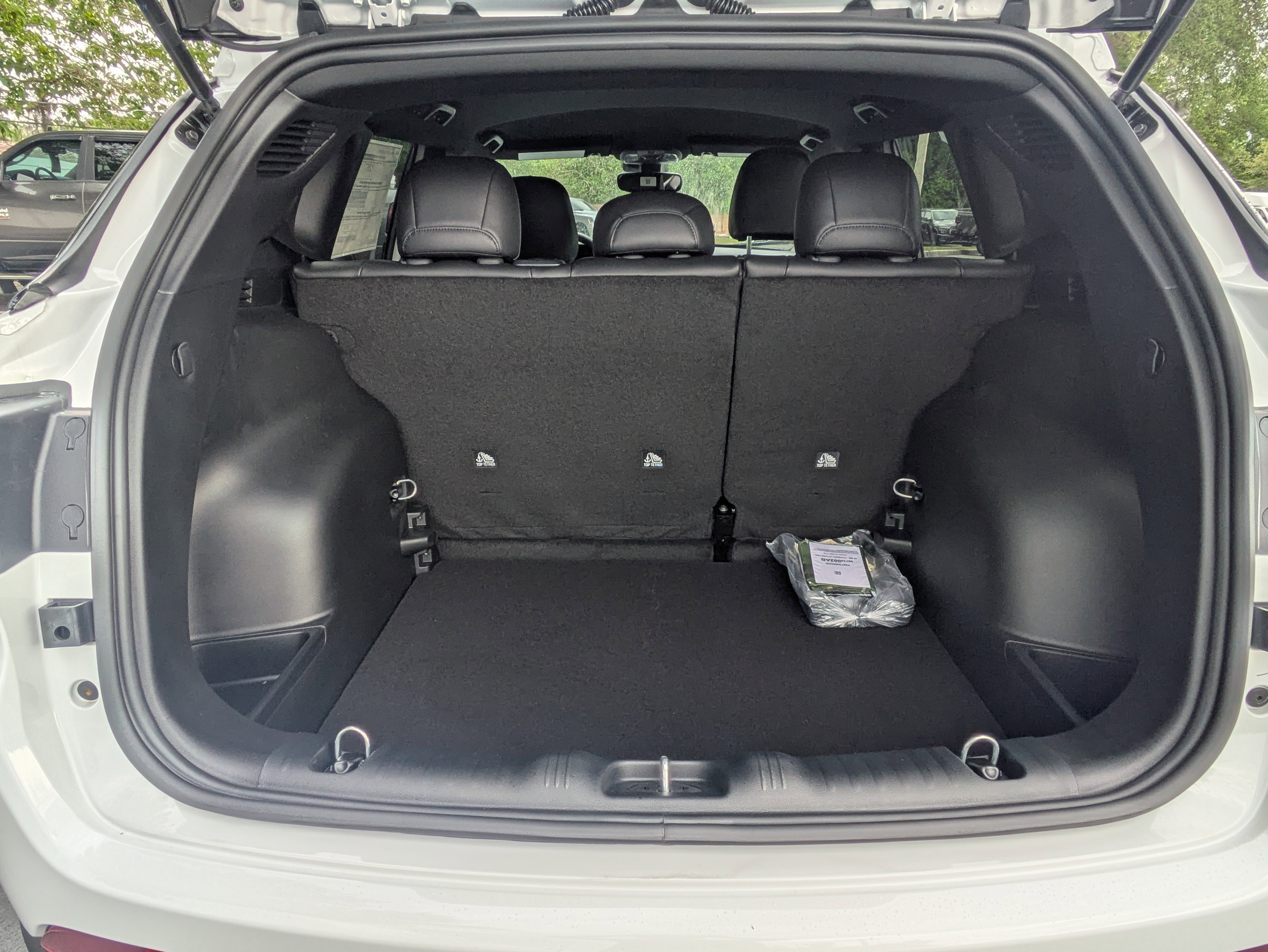 New 2026 Jeep Compass Latitude image 12