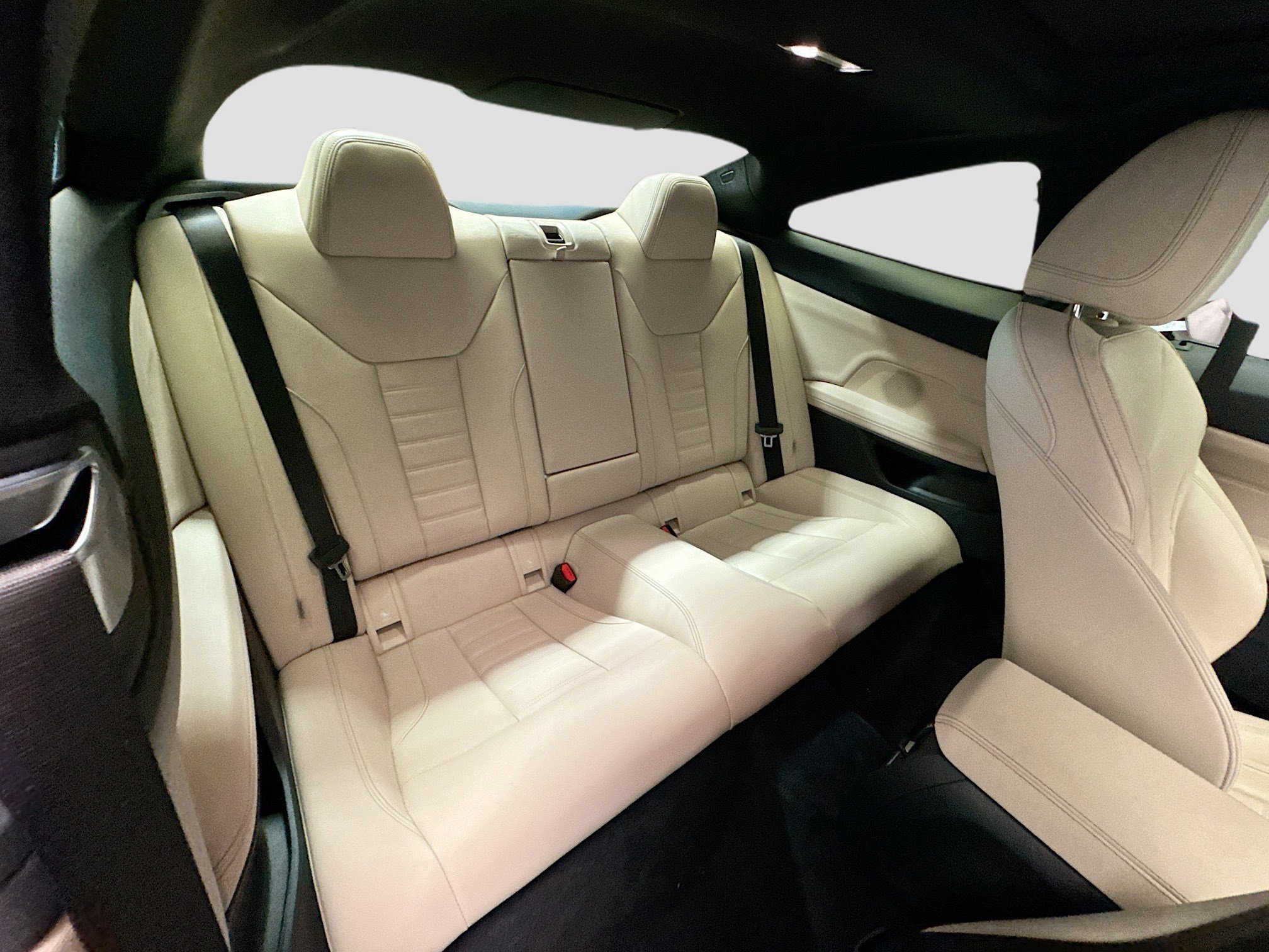 Used 2022 BMW M440i Coupe w/ Premium Package image 18