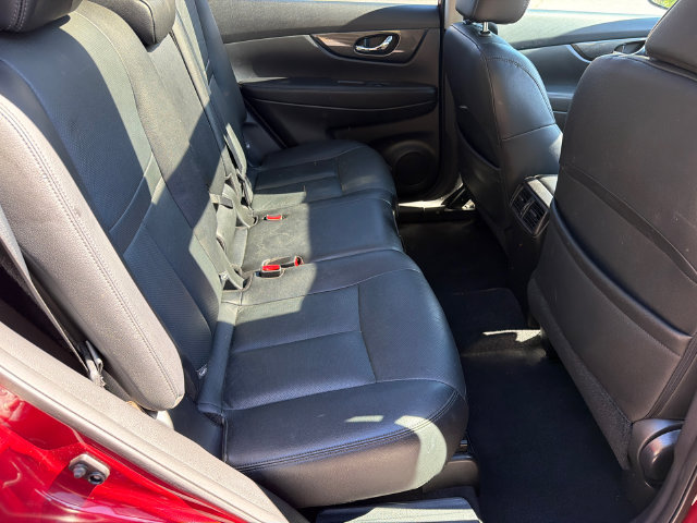 Used 2016 Nissan Rogue SL w/ SL Premium Package AWD/4WD image 17