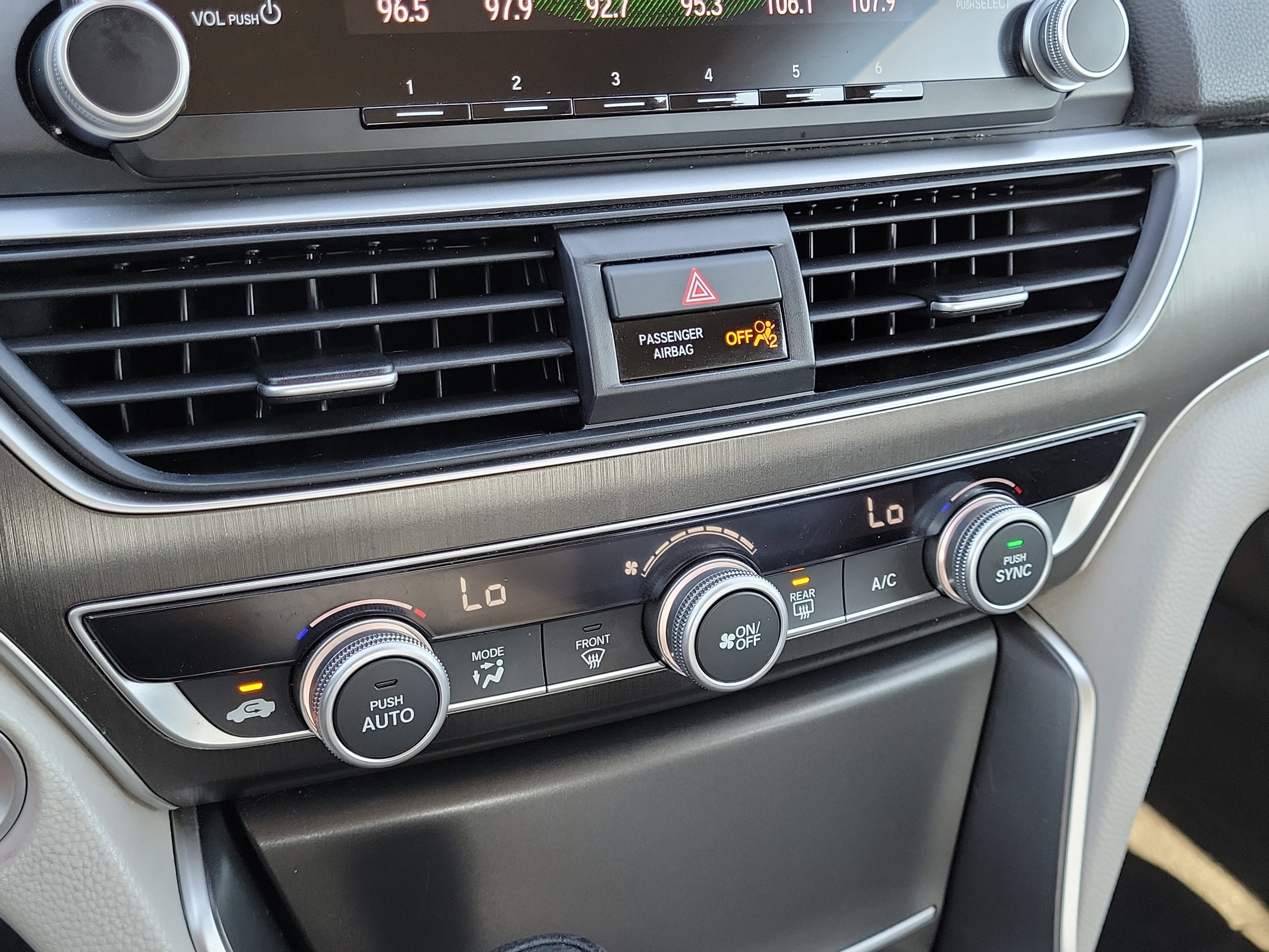 Used 2019 Honda Accord LX image 17