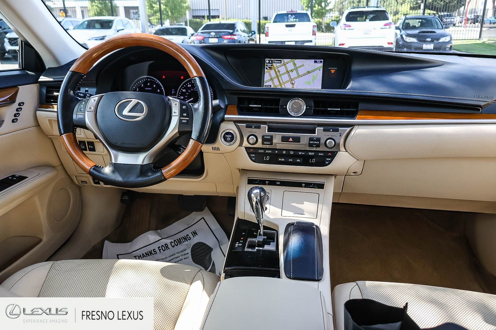 Used 2015 Lexus ES 300h w/ Navigation System Package FWD image 13
